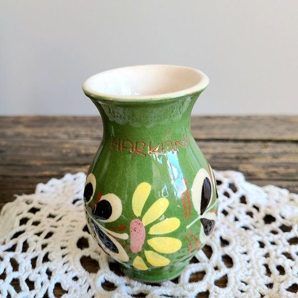 Harkany small Hungarian ceramic bud vase. - Picture 2 of 5